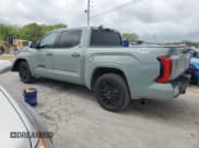 ✅ 2022 Toyota Tundra SR5 • VIN: 5TFLA5AB7NX010515 • Lot: 51298514. Wystawiony na Copart z przebiegiem 27 544 mil. Bezpłatny archiwum sprzedaży aukcyjnych z USA i szczegółowy raport historii pojazdu na DreamBid. Zdjęcie 2.