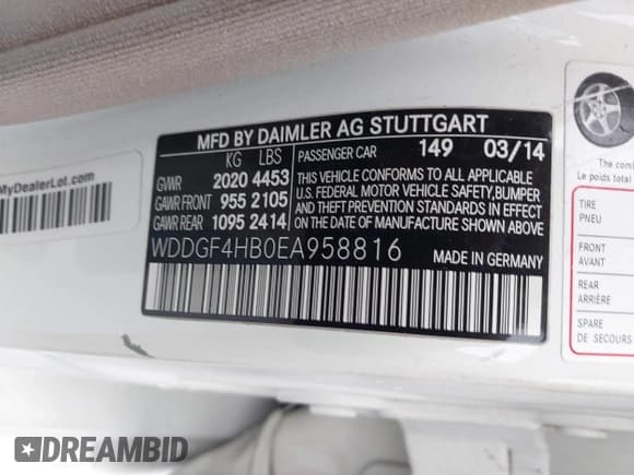 ✅ 2014 Mercedes-Benz C 250 Sport • VIN: WDDGF4HB0EA958816 • Lot: 42150390. Wystawiony na IAAI z przebiegiem 89 358 mil. Bezpłatny archiwum sprzedaży aukcyjnych z USA i szczegółowy raport historii pojazdu na DreamBid. Zdjęcie 9.