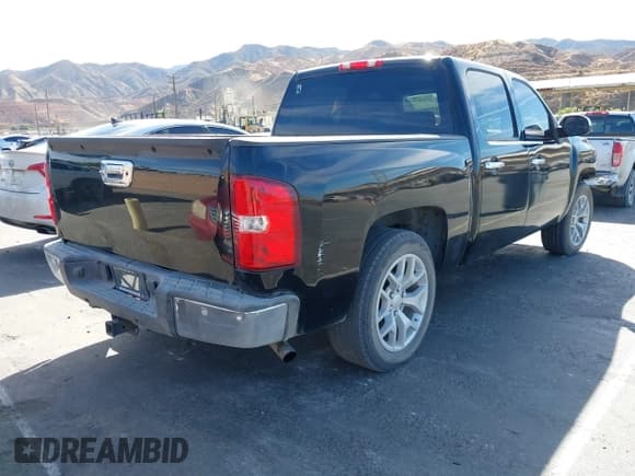 ✅ 2010 Chevrolet Silverado 1500 LTZ • VIN: 3GCRCTE08AG145163 • Lot: 40663859. Listed on IAAI with 139,046 mi. Free auction sales archive from the USA and detailed vehicle history report at DreamBid. Image 4.