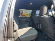 ✅ 2022 Ram 2500 Big Horn • VIN: 3C6UR5DL1NG222131 • Lot: 80838115. Wystawiony na Copart z przebiegiem 108 630 mil. Bezpłatny archiwum sprzedaży aukcyjnych z USA i szczegółowy raport historii pojazdu na DreamBid. Zdjęcie 10.