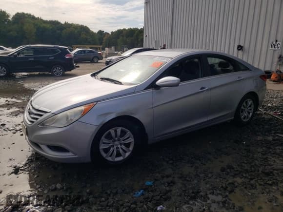 ✅ 2012 Hyundai Sonata GLS • VIN: 5NPEB4AC5CH434454 • Lot: 72203574. Listed on Copart with 235,057 mi. Free auction sales archive from the USA and detailed vehicle history report at DreamBid. Image 1.