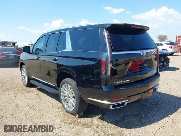 ✅ 2023 Cadillac Escalade 4WD Premium Luxury • VIN: 1GYS4BKL6PR459002 • Lot: 43159119. Wystawiony na IAAI z przebiegiem 33 434 mil. Bezpłatny archiwum sprzedaży aukcyjnych z USA i szczegółowy raport historii pojazdu na DreamBid. Zdjęcie 3.