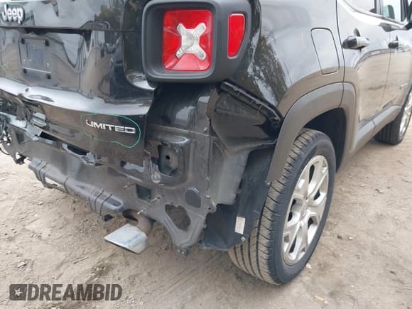 ✅ 2022 Jeep Renegade Limited • VIN: ZACNJDD17NPN45527 • Лот: 43567750. Опубликован ранее на IAAI с пробегом 56 369 миль. Бесплатный доступ к архиву аукционных продаж из США и подробный отчёт об истории автомобиля на DreamBid. Изображение 21.