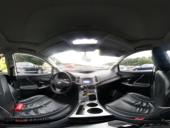 ✅ 2015 Toyota Venza LE • VIN: 4T3BA3BB9FU072079 • Lot: 42713859. Listed on IAAI with 176,907 mi. Free auction sales archive from the USA and detailed vehicle history report at DreamBid. Image 18.