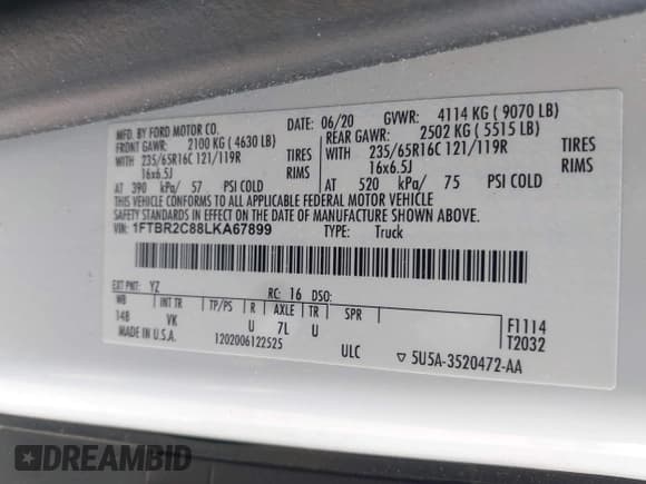 ✅ 2020 Ford Transit Cargo • VIN: 1FTBR2C88LKA67899 • Lot: 42314497. Wystawiony na IAAI z przebiegiem 46 204 mil. Bezpłatny archiwum sprzedaży aukcyjnych z USA i szczegółowy raport historii pojazdu na DreamBid. Zdjęcie 9.