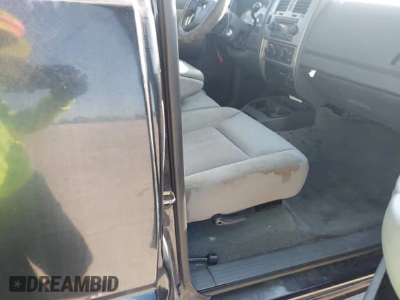 ✅ 2006 Dodge Dakota SLT • VIN: 1D7HW42N06S718488 • Лот: 42776180. Опубликован ранее на IAAI с пробегом 61 944 миль. Бесплатный доступ к архиву аукционных продаж из США и подробный отчёт об истории автомобиля на DreamBid. Изображение 5.