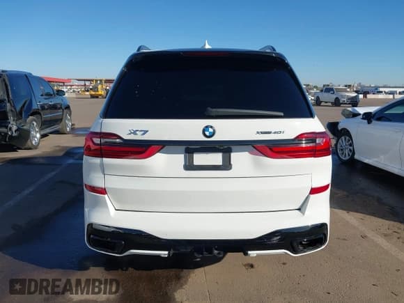 ✅ 2022 BMW X7 xDrive40i • VIN: 5UXCW2C04N9K17913 • Lot: 43603564. Listed on IAAI with 54,949 mi. Free auction sales archive from the USA and detailed vehicle history report at DreamBid. Image 17.