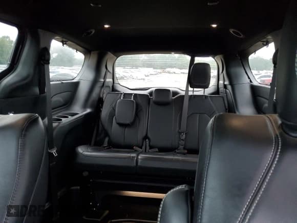 ✅ 2022 Chrysler Pacifica Touring L • VIN: 2C4RC1BG3NR219210 • Lot: 81490045. Listed on Copart with 42,905 mi. Free auction sales archive from the USA and detailed vehicle history report at DreamBid. Image 10.