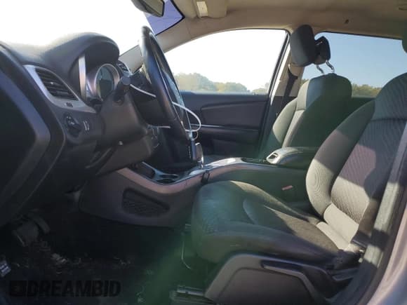 ✅ 2017 Dodge Journey SE • VIN: 3C4PDCAB3HT586728 • Лот: 91605235. Опубликован ранее на Copart с пробегом 147 621 миль. Бесплатный доступ к архиву аукционных продаж из США и подробный отчёт об истории автомобиля на DreamBid. Изображение 7.