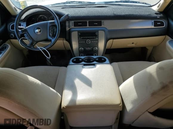 ✅ 2008 Chevrolet Suburban 2LT • VIN: 3GNFC16068G273439 • Lot: 60019295. Listed on Copart with 203,795 mi. Free auction sales archive from the USA and detailed vehicle history report at DreamBid. Image 8.