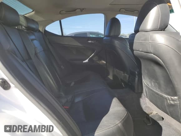 ✅ 2010 Lexus IS 250 • VIN: JTHBF5C26A5110541 • Lot: 91055555. Wystawiony na Copart z przebiegiem 220 345 mil. Bezpłatny archiwum sprzedaży aukcyjnych z USA i szczegółowy raport historii pojazdu na DreamBid. Zdjęcie 10.