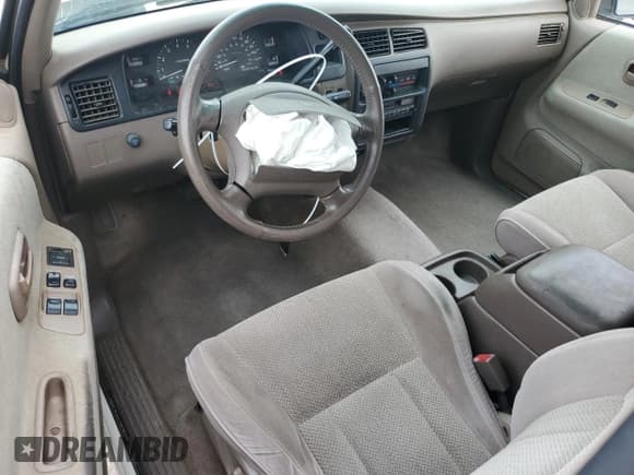 ✅ 1997 Toyota T100 SR5 • VIN: JT4TN14D4V0036802 • Lot: 46488605. Wystawiony na Copart z przebiegiem 182 249 mil. Bezpłatny archiwum sprzedaży aukcyjnych z USA i szczegółowy raport historii pojazdu na DreamBid. Zdjęcie 8.