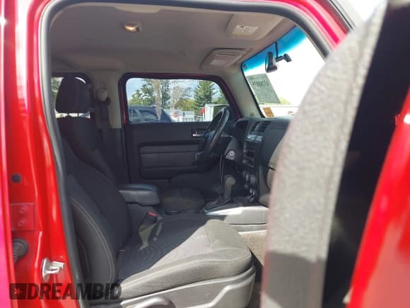 ✅ 2009 Hummer H3 Luxury • VIN: 5GTEN13E598160337 • Lot: 43288035. Wystawiony na IAAI z przebiegiem 147 880 mil. Bezpłatny archiwum sprzedaży aukcyjnych z USA i szczegółowy raport historii pojazdu na DreamBid. Zdjęcie 5.