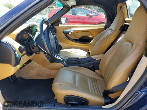 ✅ 2000 Porsche Boxster • VIN: WP0CA2984YU624239 • Lot: 67302385. Listed on Copart with 40,591 mi. Free auction sales archive from the USA and detailed vehicle history report at DreamBid. Image 7.