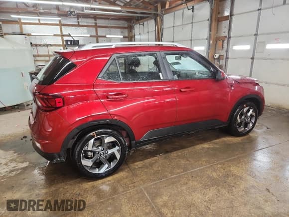 ✅ 2025 Hyundai Venue SEL • VIN: KMHRC8A36SU355784 • Lot: 93182035. Listed on Copart with 22,898 mi. Free auction sales archive from the USA and detailed vehicle history report at DreamBid. Image 3.