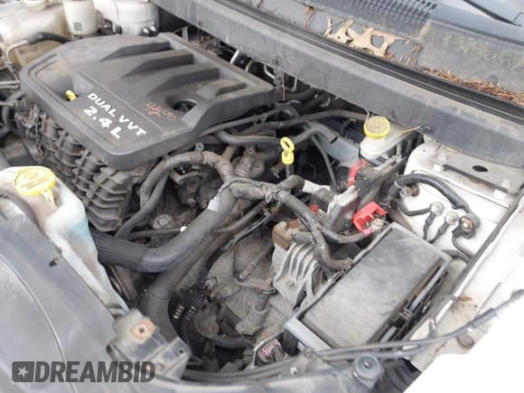 ✅ 2013 Dodge Journey SE • VIN: 3C4PDCAB7DT695493 • Lot: 42450756. Wystawiony na IAAI z przebiegiem 153 064 mil. Bezpłatny archiwum sprzedaży aukcyjnych z USA i szczegółowy raport historii pojazdu na DreamBid. Zdjęcie 6.