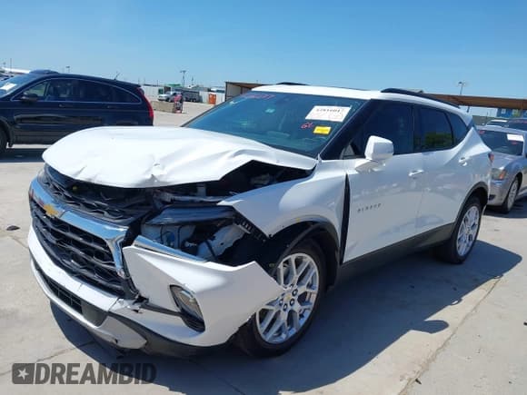 ✅ 2023 Chevrolet Blazer LT • VIN: 3GNKBJR47PS142130 • Lot: 42816017. Listed on IAAI with 29,633 mi. Free auction sales archive from the USA and detailed vehicle history report at DreamBid. Image 21.
