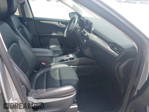 ✅ 2021 Ford Escape SEL • VIN: 1FMCU0H6XMUB20523 • Lot: 42446320. Wystawiony na IAAI z przebiegiem 37 681 mil. Bezpłatny archiwum sprzedaży aukcyjnych z USA i szczegółowy raport historii pojazdu na DreamBid. Zdjęcie 5.