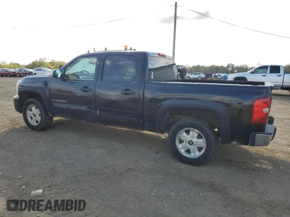 ✅ 2011 Chevrolet Silverado 1500 LT • VIN: 3GCPKSEA0BG116397 • Lot: 74317674. Listed on Copart with 250,517 mi. Free auction sales archive from the USA and detailed vehicle history report at DreamBid. Image 2.