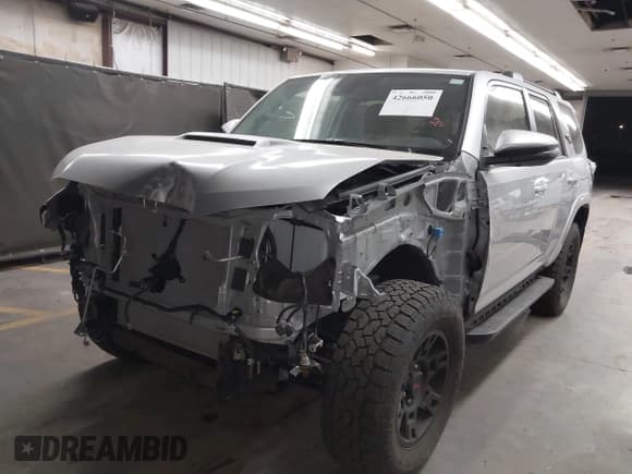 ✅ 2024 Toyota 4Runner TRD Off Road • VIN: JTERU5JR4R6227073 • Лот: 42666050. Опубликован ранее на IAAI с пробегом 29 785 миль. Бесплатный доступ к архиву аукционных продаж из США и подробный отчёт об истории автомобиля на DreamBid. Изображение 17.