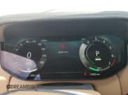 ✅ 2025 Land Rover Range Rover SE • VIN: SALKP9F43SA283132 • Lot: 65560125. Wystawiony na Copart z przebiegiem 6 302 mil. Bezpłatny archiwum sprzedaży aukcyjnych z USA i szczegółowy raport historii pojazdu na DreamBid. Zdjęcie 9.