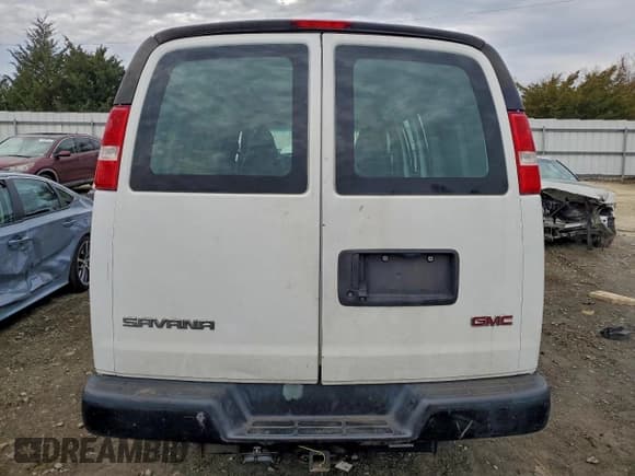 ✅ 2019 GMC Savana Cargo • VIN: 1GTW7AFG1K1147814 • Lot: 93703315. Listed on Copart with 236,553 mi. Free auction sales archive from the USA and detailed vehicle history report at DreamBid. Image 6.