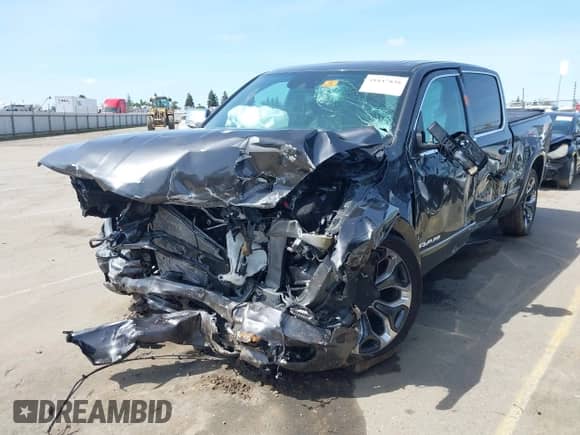 2020 Ram 1500 Limited z VIN 1C6SRFPT1LN419488, wystawiony jako IAAI lot #41847838 z przebiegiem 39 836 mil mil oraz . Historia ofert i sprzedaży dostępna na DreamBid. Obrazek 21.