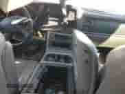 2003 Chevrolet Suburban LT с VIN 1GNFK16Z03J169070, выставлен на аукционе Copart как лот 72902824 с пробегом 219 873 миль миль и Списание • Salvage title. История ставок и продаж доступна на DreamBid. Изображение 8.