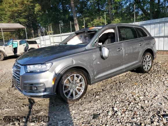 ✅ 2017 Audi Q7 Premium Plus • VIN: WA1LHAF71HD053398 • Lot: 83770275. Wystawiony na Copart z przebiegiem 62 446 mil. Bezpłatny archiwum sprzedaży aukcyjnych z USA i szczegółowy raport historii pojazdu na DreamBid. Zdjęcie 1.