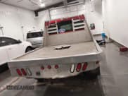 ✅ 2005 Chevrolet Silverado 2500HD LS • VIN: 1GCHK23235F812421 • Lot: 42096187. Wystawiony na IAAI z przebiegiem 328 958 mil. Bezpłatny archiwum sprzedaży aukcyjnych z USA i szczegółowy raport historii pojazdu na DreamBid. Zdjęcie 17.