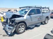 ✅ 2021 Ram 1500 Big Horn • VIN: 1C6RREBG9MN681473 • Lot: 42437669. Wystawiony na IAAI z przebiegiem 97 917 mil. Bezpłatny archiwum sprzedaży aukcyjnych z USA i szczegółowy raport historii pojazdu na DreamBid. Zdjęcie 17.