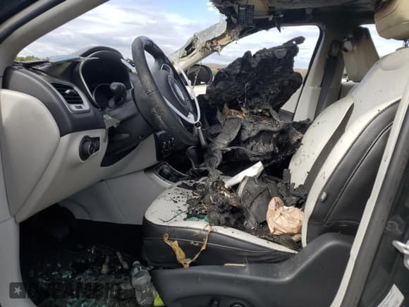 ✅ 2018 Jeep Compass Latitude • VIN: 3C4NJDBBXJT150517 • Lot: 85744855. Listed on Copart with Not provided. Free auction sales archive from the USA and detailed vehicle history report at DreamBid. Image 7.