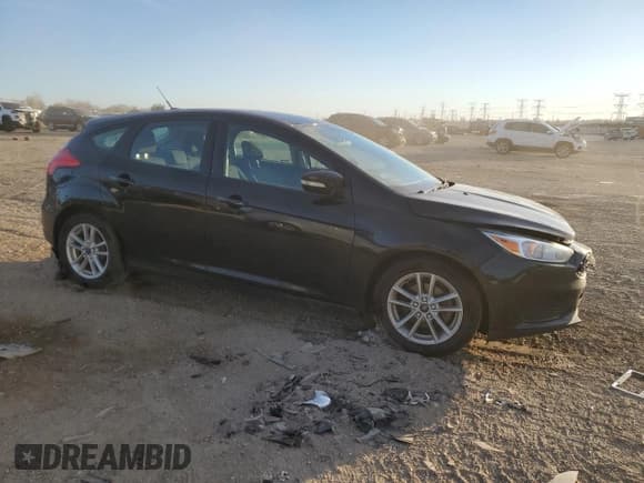 ✅ 2017 Ford Focus SE • VIN: 1FADP3K23HL220889 • Lot: 91349855. Wystawiony na Copart z przebiegiem 74 127 mil. Bezpłatny archiwum sprzedaży aukcyjnych z USA i szczegółowy raport historii pojazdu na DreamBid. Zdjęcie 4.