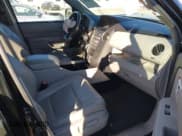 ✅ 2013 Honda Pilot EX-L • VIN: 5FNYF3H6XDB032098 • Lot: 43585685. Listed on IAAI with 245,565 mi. Free auction sales archive from the USA and detailed vehicle history report at DreamBid. Image 5.