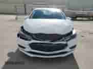 2018 Chevrolet Cruze LT z VIN 1G1BE5SM0J7246944, wystawiony jako Copart lot #70740502 z przebiegiem 73 133 mil mil oraz . Historia ofert i sprzedaży dostępna na DreamBid. Obrazek 5.