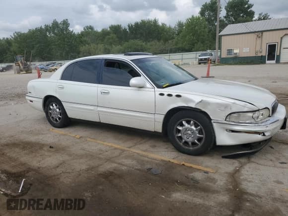 ✅ 2000 Buick Park Avenue Ultra • VIN: 1G4CU5219Y4111604 • Lot: 65547355. Listed on Copart with 117,981 mi. Free auction sales archive from the USA and detailed vehicle history report at DreamBid. Image 4.