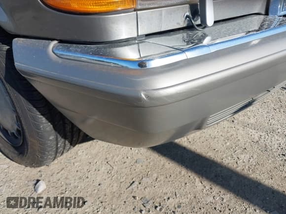 ✅ 1989 Mercedes-Benz 300 SE • VIN: WDBCA24DXKA437857 • Lot: 42343496. Listed on IAAI with 152,134 mi. Free auction sales archive from the USA and detailed vehicle history report at DreamBid. Image 6.