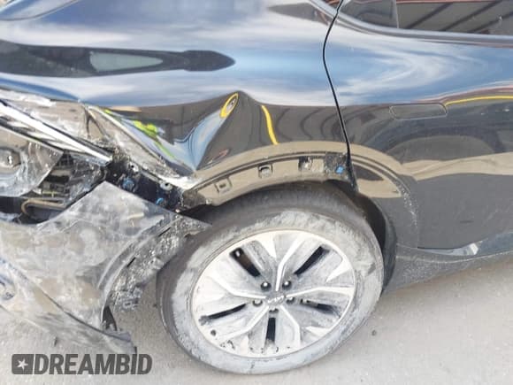 ✅ 2023 Kia EV6 GT-Line • VIN: KNDC44LA1P5115488 • Lot: 41643754. Listed on IAAI with 26,494 mi. Free auction sales archive from the USA and detailed vehicle history report at DreamBid. Image 6.