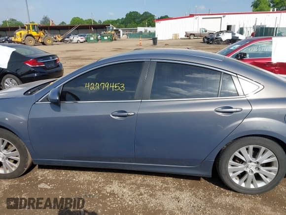 ✅ 2009 Mazda 6 i Touring • VIN: 1YVHP82A895M36284 • Лот: 42279453. Опубликован ранее на IAAI с пробегом 149 640 миль. Бесплатный доступ к архиву аукционных продаж из США и подробный отчёт об истории автомобиля на DreamBid. Изображение 15.