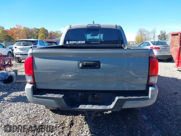 ✅ 2019 Toyota Tacoma TRD Sport • VIN: 3TMCZ5AN2KM217186 • Lot: 43436917. Listed on IAAI with 85,222 mi. Free auction sales archive from the USA and detailed vehicle history report at DreamBid. Image 17.
