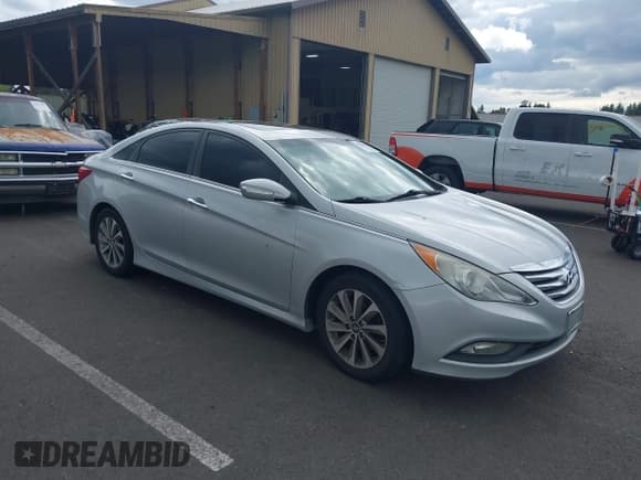 ✅ 2014 Hyundai Sonata Limited • VIN: 5NPEC4AB4EH870901 • Лот: 42324034. Опубликован ранее на IAAI с пробегом 121 587 миль. Бесплатный доступ к архиву аукционных продаж из США и подробный отчёт об истории автомобиля на DreamBid. Изображение 1.