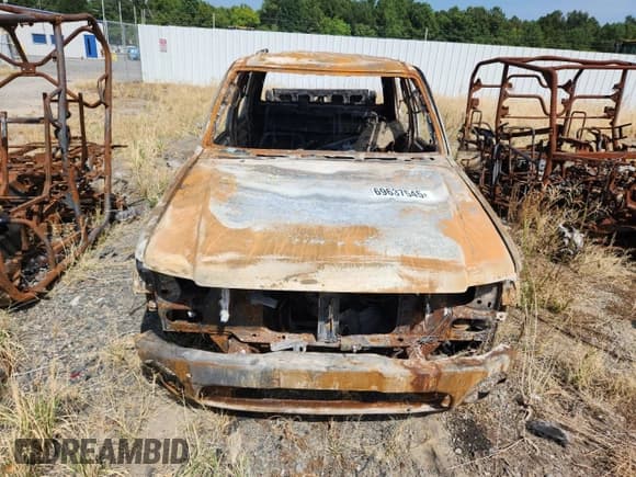 ✅ 2003 Ford Explorer Sport Trac XLS • VIN: 1FMZU67EX3UA99905 • Lot: 69637545. Wystawiony na Copart z przebiegiem Nie podano. Bezpłatny archiwum sprzedaży aukcyjnych z USA i szczegółowy raport historii pojazdu na DreamBid. Zdjęcie 5.