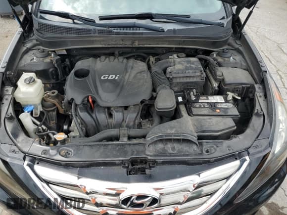 ✅ 2011 Hyundai Sonata SE • VIN: 5NPEC4AC2BH083563 • Lot: 66280264. Listed on Copart with 214,595 mi. Free auction sales archive from the USA and detailed vehicle history report at DreamBid. Image 11.