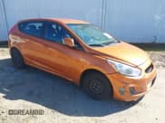 ✅ 2017 Hyundai Accent SE • VIN: KMHCT5AE3HU324765 • Lot: 43498410. Wystawiony na IAAI z przebiegiem 240 050 mil. Bezpłatny archiwum sprzedaży aukcyjnych z USA i szczegółowy raport historii pojazdu na DreamBid. Zdjęcie 1.