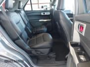 ✅ 2024 Ford Explorer Limited • VIN: 1FMSK8FHXRGA39340 • Lot: 42541569. Wystawiony na IAAI z przebiegiem 5 954 mil. Bezpłatny archiwum sprzedaży aukcyjnych z USA i szczegółowy raport historii pojazdu na DreamBid. Zdjęcie 8.