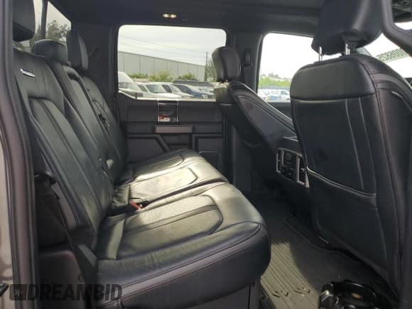 ✅ 2022 Ford F-250 XL • VIN: 1FT8W2BT3NEE96989 • Lot: 90006825. Wystawiony na Copart z przebiegiem 53 865 mil. Bezpłatny archiwum sprzedaży aukcyjnych z USA i szczegółowy raport historii pojazdu na DreamBid. Zdjęcie 10.