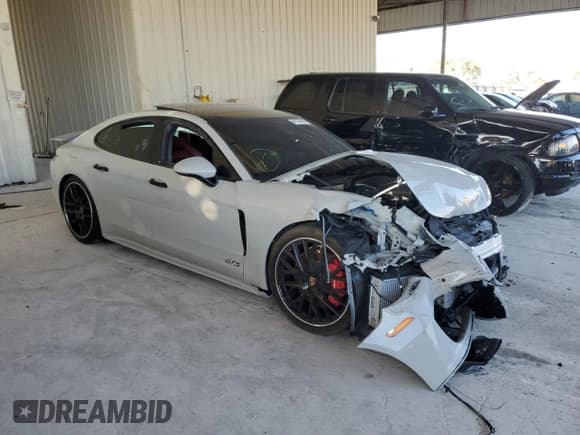 ✅ 2019 Porsche Panamera GTS • VIN: WP0AG2A77KL139387 • Lot: 41153293. Wystawiony na Copart z przebiegiem Nie podano. Bezpłatny archiwum sprzedaży aukcyjnych z USA i szczegółowy raport historii pojazdu na DreamBid. Zdjęcie 4.