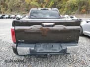 ✅ 2025 Toyota Tundra 1794 Edition • VIN: 5TFMA5DB5SX271783 • Lot: 90078695. Wystawiony na Copart z przebiegiem 11 800 mil. Bezpłatny archiwum sprzedaży aukcyjnych z USA i szczegółowy raport historii pojazdu na DreamBid. Zdjęcie 6.