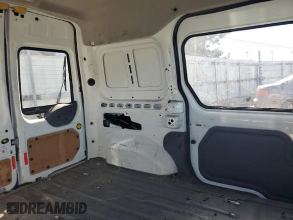 ✅ 2013 Ford Transit Connect XLT • VIN: NM0LS6BN5DT152800 • Лот: 87122125. Опубликован ранее на Copart с пробегом 97 964 миль. Бесплатный доступ к архиву аукционных продаж из США и подробный отчёт об истории автомобиля на DreamBid. Изображение 11.