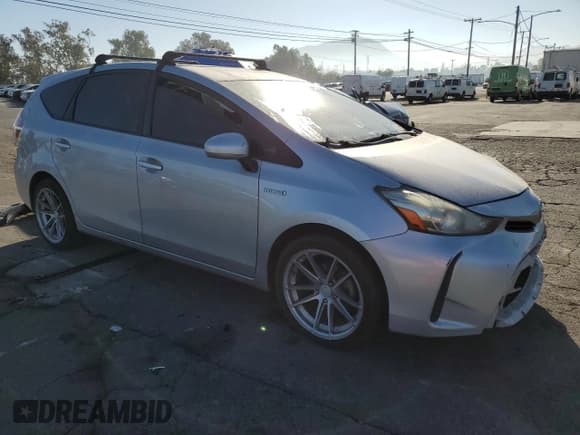 ✅ 2016 Toyota Prius Five • VIN: JTDZN3EU3GJ043693 • Lot: 91869655. Listed on Copart with 221,898 mi. Free auction sales archive from the USA and detailed vehicle history report at DreamBid. Image 4.
